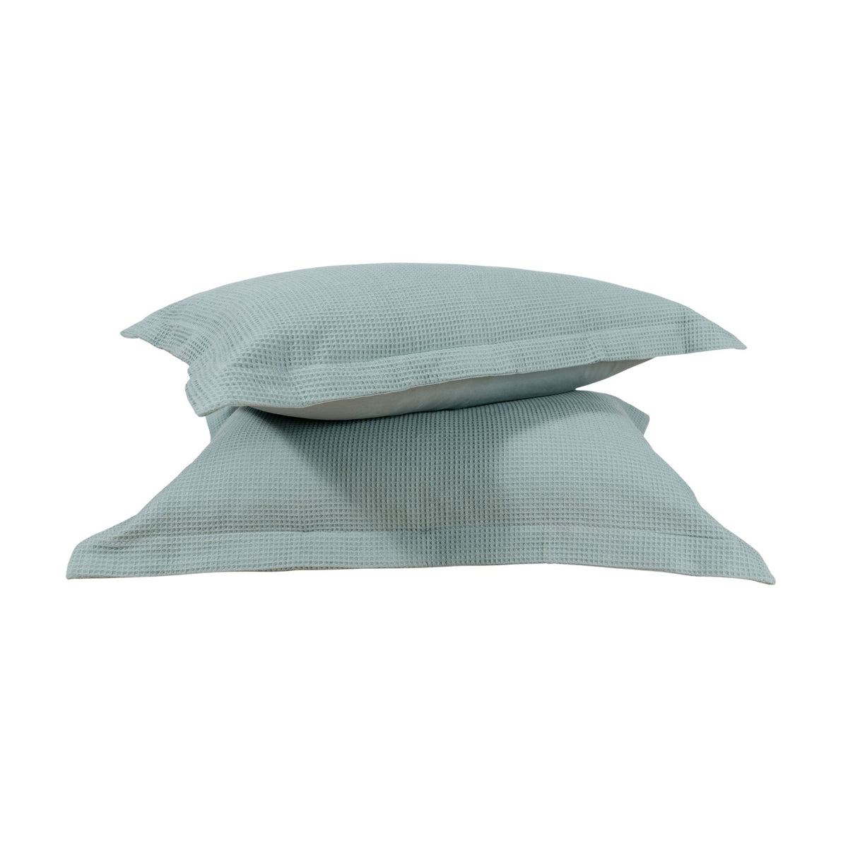 Two pillow shams on a white background. #color_harbor island