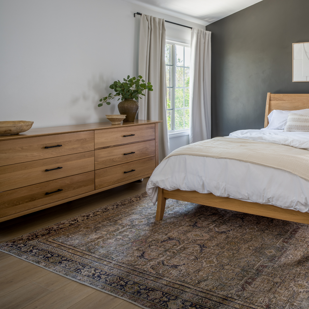 Madera FSC®-Certified White Oak Dresser
